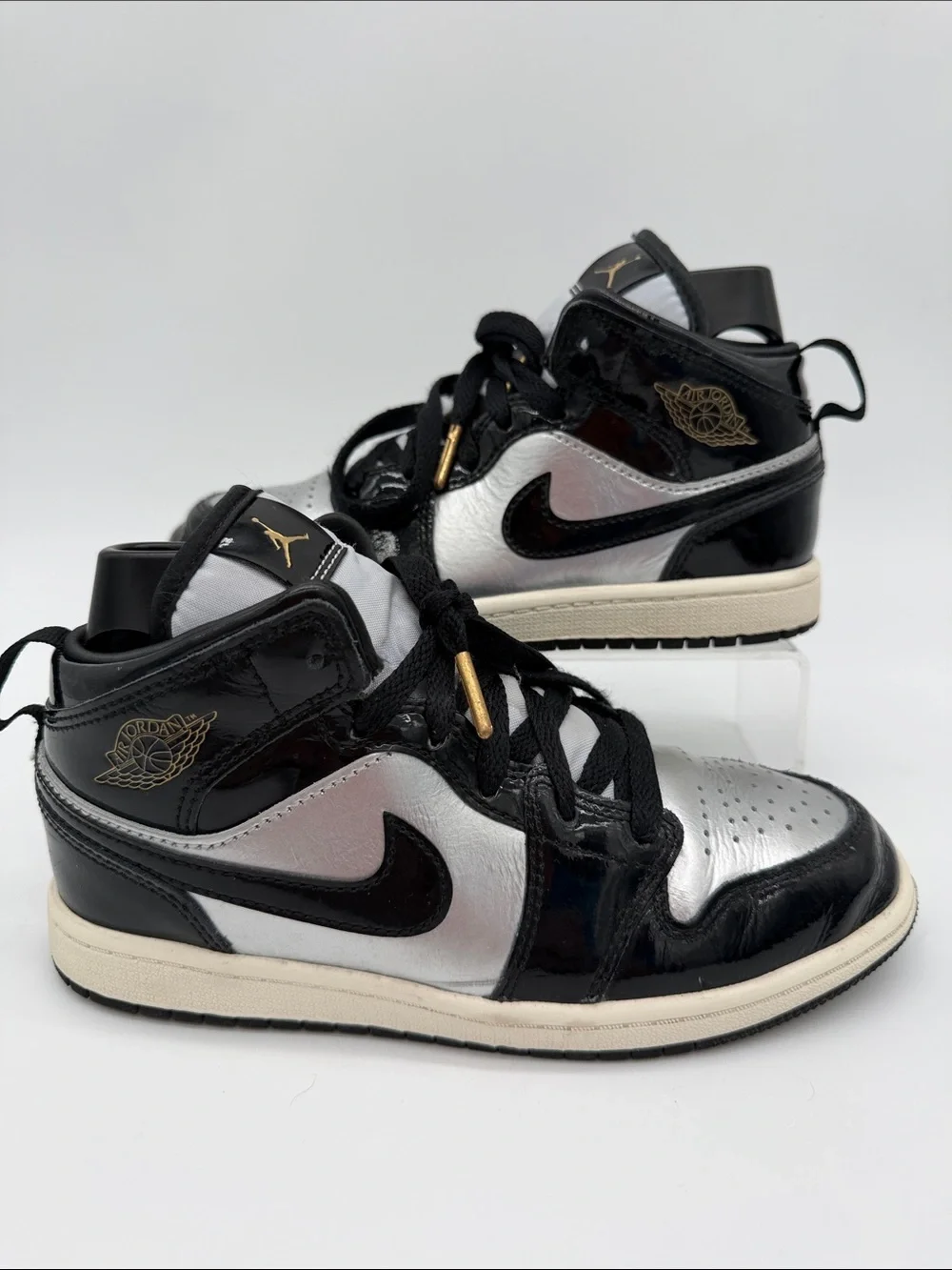Nike Air Jordan 1 Mid SE GS AJ1 Black Metallic Silver Youth Size 2.5 FZ3937-001